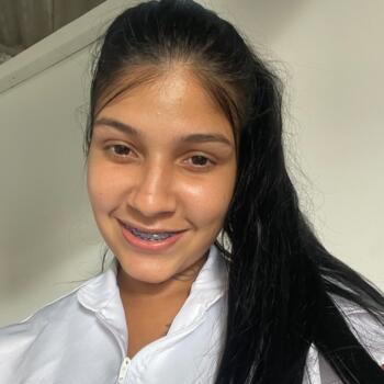 Babysitter in Campinas: Gabriella