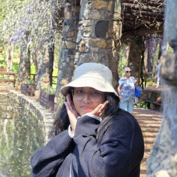 Babysitter Perth: Kavya Reddy