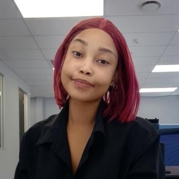 Babysitter in Midrand: Mpho