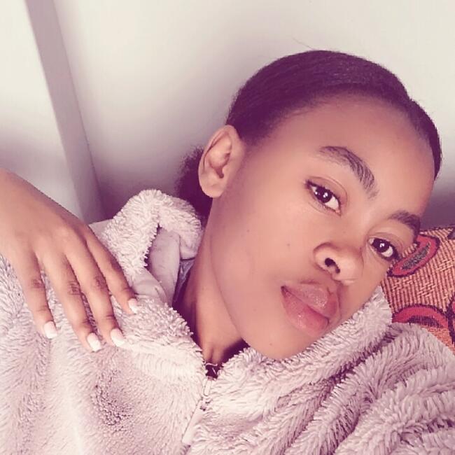Babysitter in Nigel: Sihle