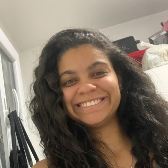 Babysitter in Moita: Gabrielly