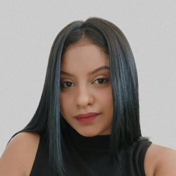 Babysitter in Ananindeua: Ana Claudia