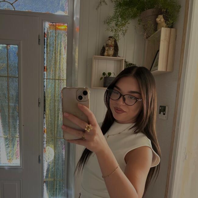 Babysitter in Rennes: Enza