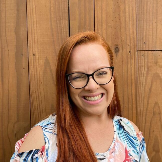 Babá em Joinville: Indianara