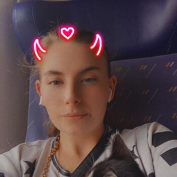 Babysitter in Saint-Chamond: Lydie