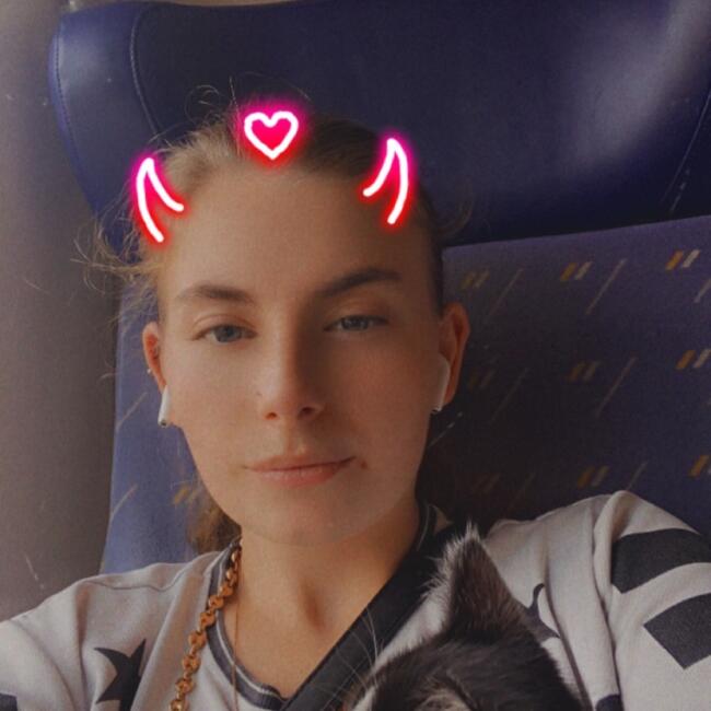 Babysitter in Saint-Chamond: Lydie