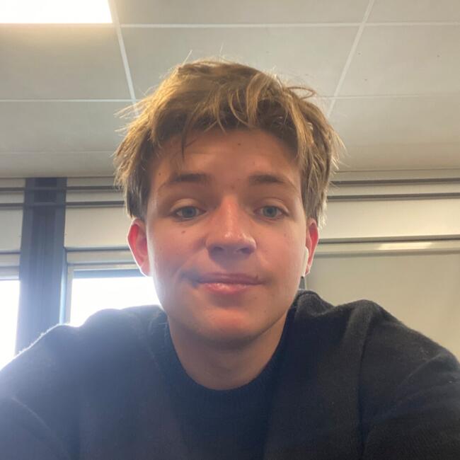 Babysitter in Clessé: Hugo