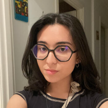 Babysitter in Marseille: Salma
