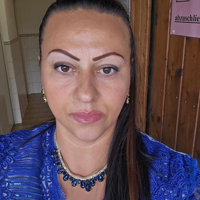 Babysitter Job in Remscheid: Esra