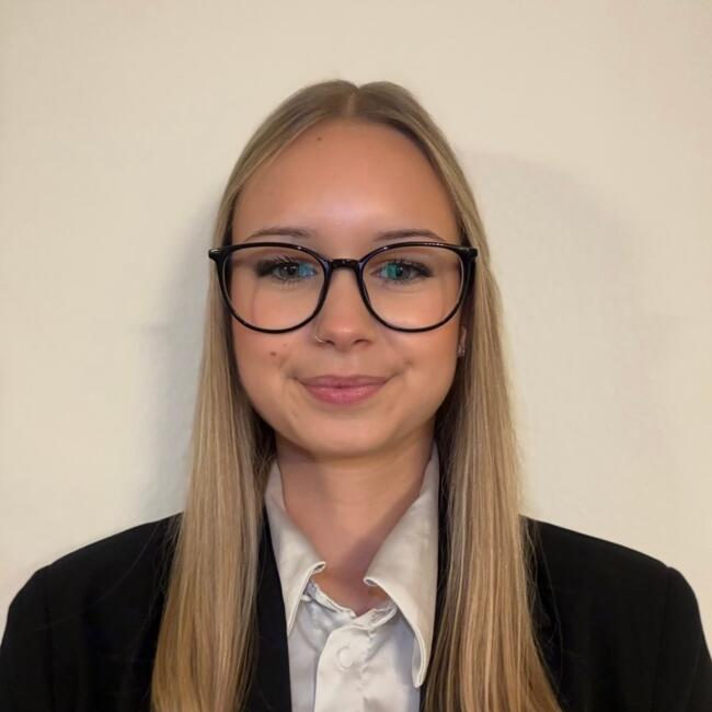 Babysitter in Sins: Svenja