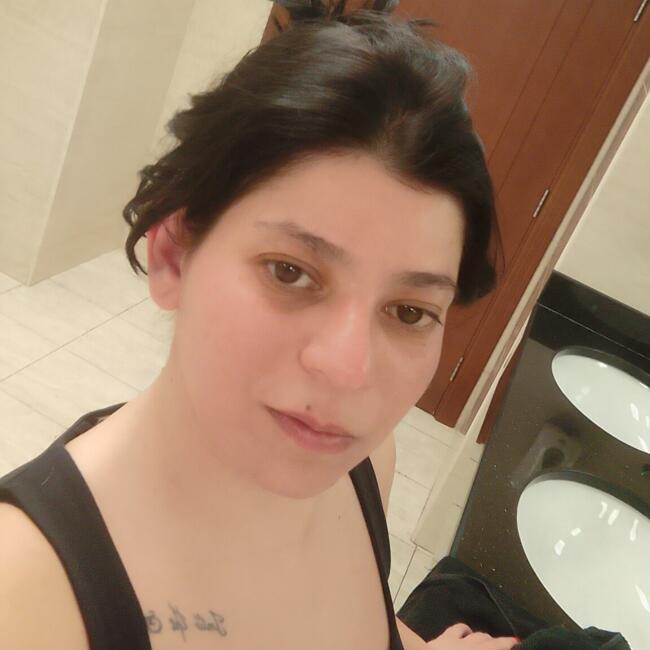 جليسة أطفال في دبي: Amanda