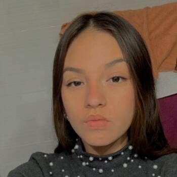 Nanny in Barbastro: Alexandra