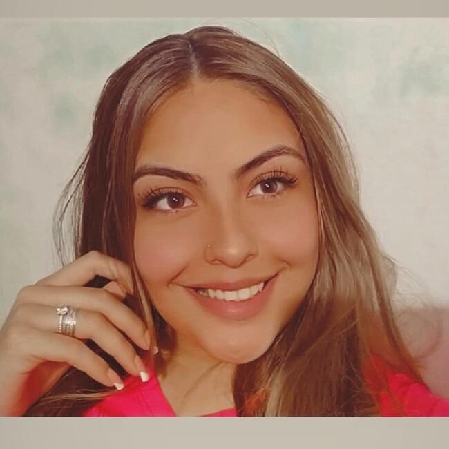 Niñera en Villa Elisa: Yanina