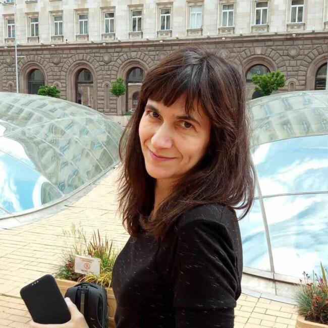 Babysitter in Sofia: Мариела