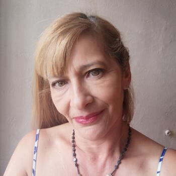 Babysitter in San Pedro: Martha
