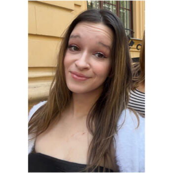 Bébiszitter Budapest: Virág