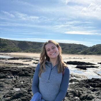 Babysitter in Melbourne: Claudia