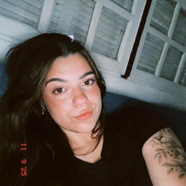 Babysitter in Florianópolis: Yasmim