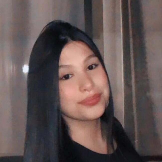 Babysitter in Maringá: Julia