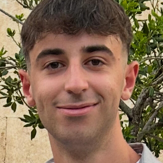 Babysitter a Roma: Lorenzo