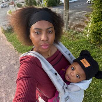 Babysitting job in Caen: babysitting job Esmel