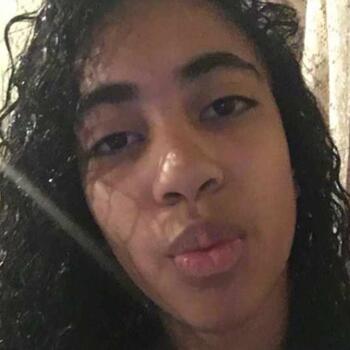 Babá em Curitiba: Alyah