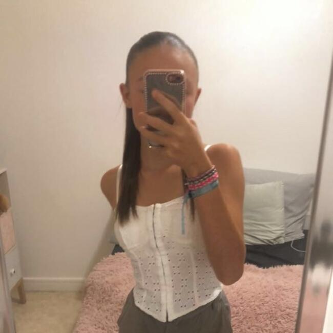 Babysitter in Beauvais: Lea