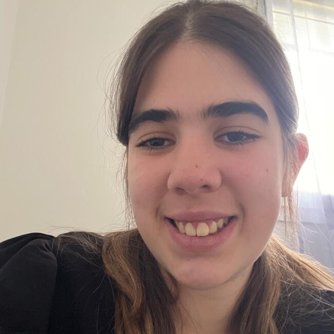 Nounou à Coufouleux: Anaïs