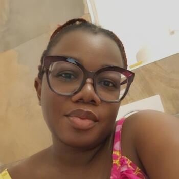 Babysitter Job in Kayl: Babysitter Job Corine