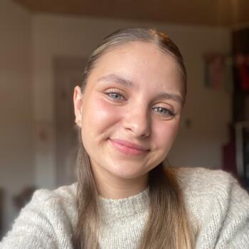 Babysitter in Brøndby: Zenia