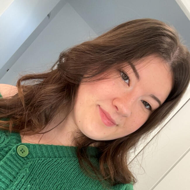 Babysitter in Nogent-le-Roi: Justine