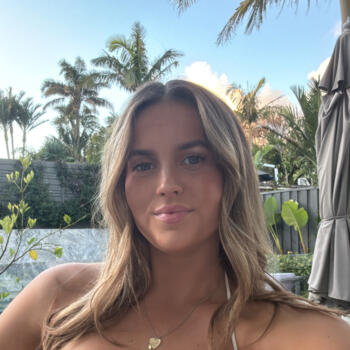 Babysitter in Auckland: Frankie