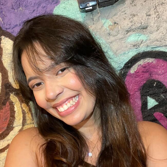 Babysitter in Criciúma: Alana