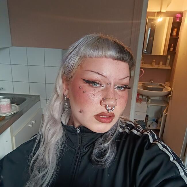 Babysitter in Lille: Lena