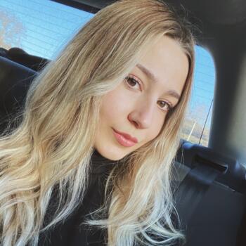 Babysitter in Corfu: Natalia