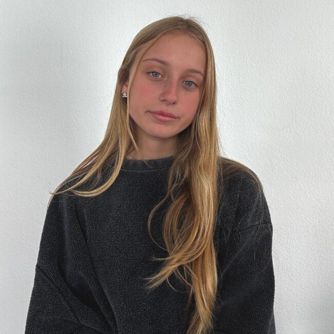 Babysitter in Lutry: Lea