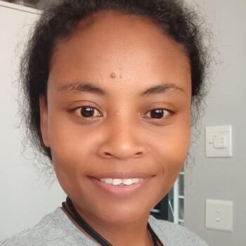 Babysitter in Milnerton: Everlin