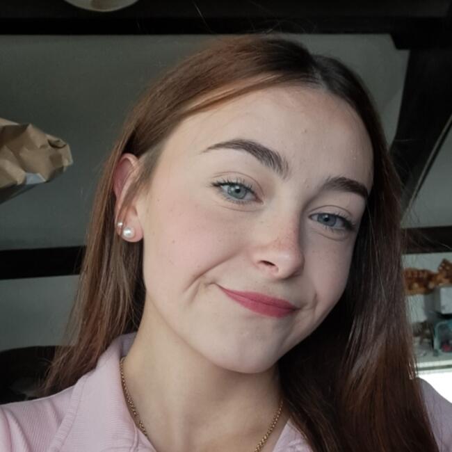 Babysitter in Bray-sur-Seine: Océane