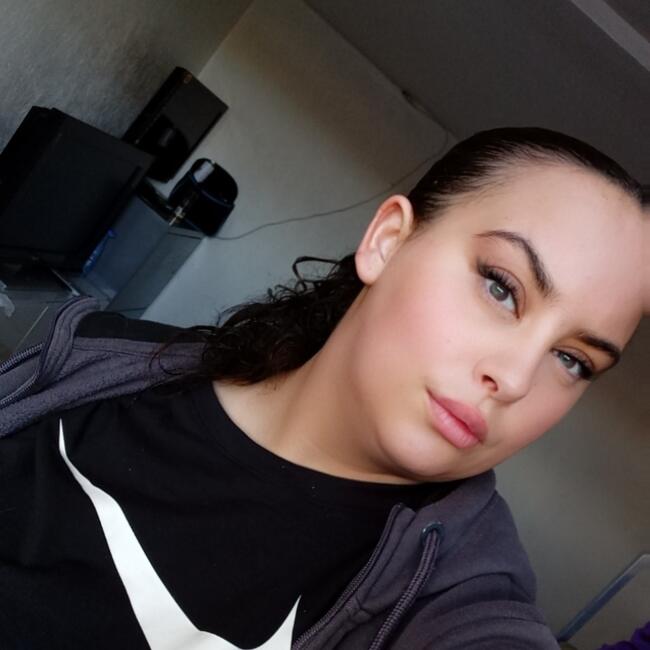 Babysitter in Château-Thierry: CHLOE