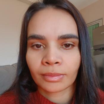 Babysitter Osasco: Dhi