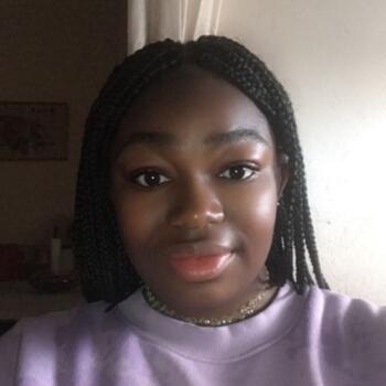 Babysitter in Champigny-sur-Marne: Gloria