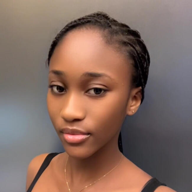 Babysitter in Paris: Djaka