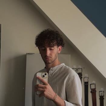 Babysitter in Valenciennes: Bastien