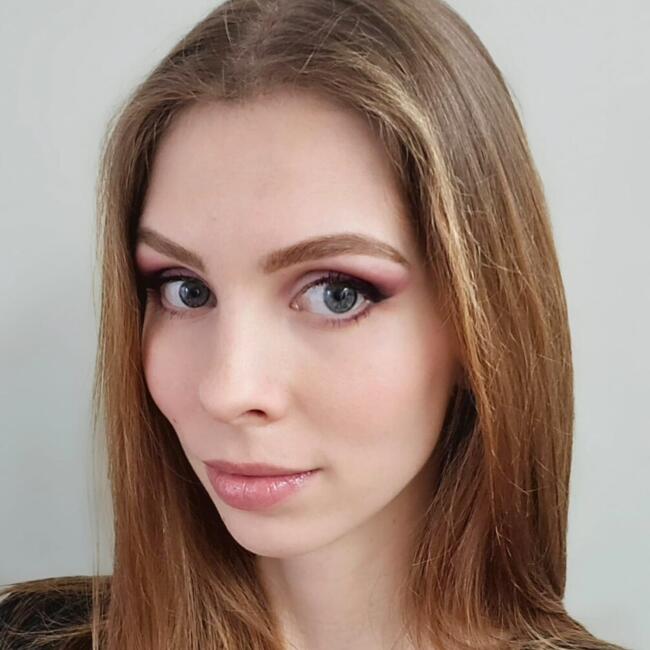 Babysitter in London: Nina