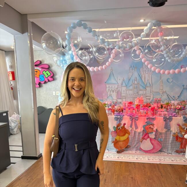 Babysitter in Belo Horizonte: Barbara
