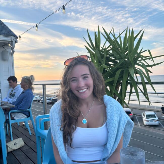 Babysitter in Paris: Anna