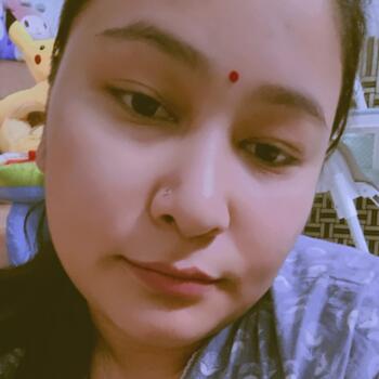 Babysitter New Delhi: Karuna