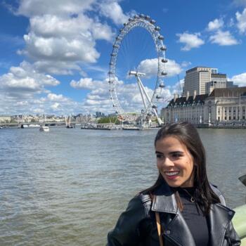 Babysitter Ashford: Jéssica