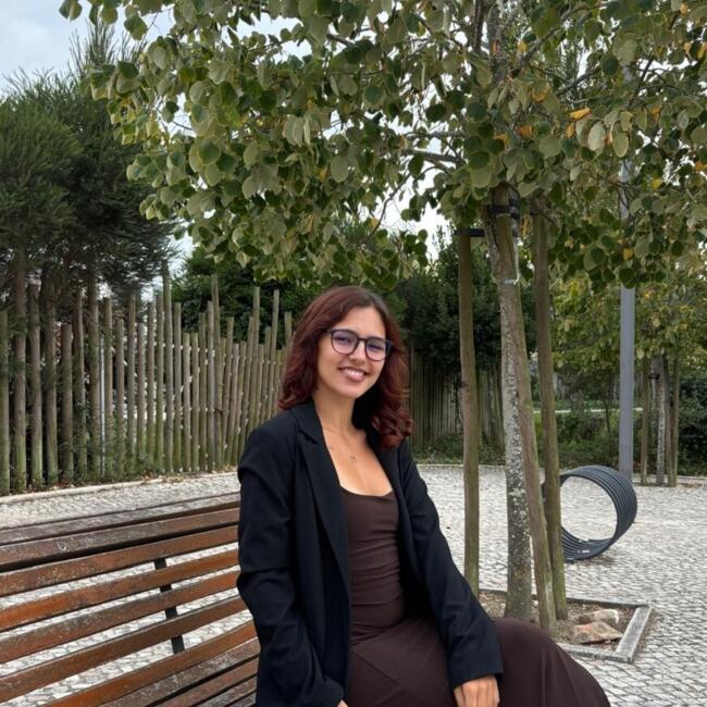 Babysitter em Barreiro: Angela