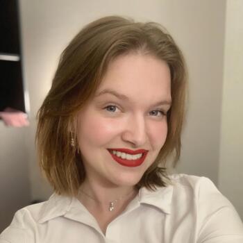 Baby-sitter in Mont-Saint-Aignan: Marion